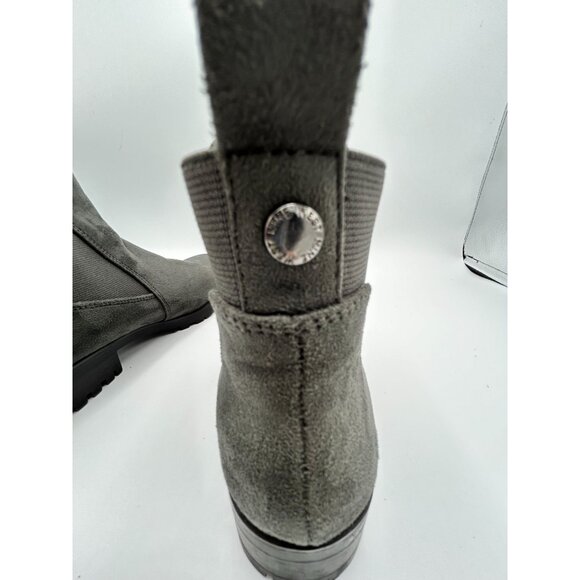 Nine West Womens Grey Faux Suede Chelsea Ankle Boots Lug Soles Size 6M - Picture 9 of 11